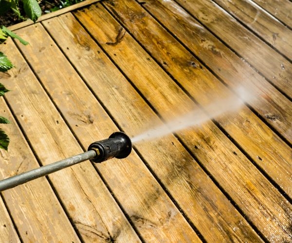 Expert Tips for Choosing a Pressure Cleaning Service